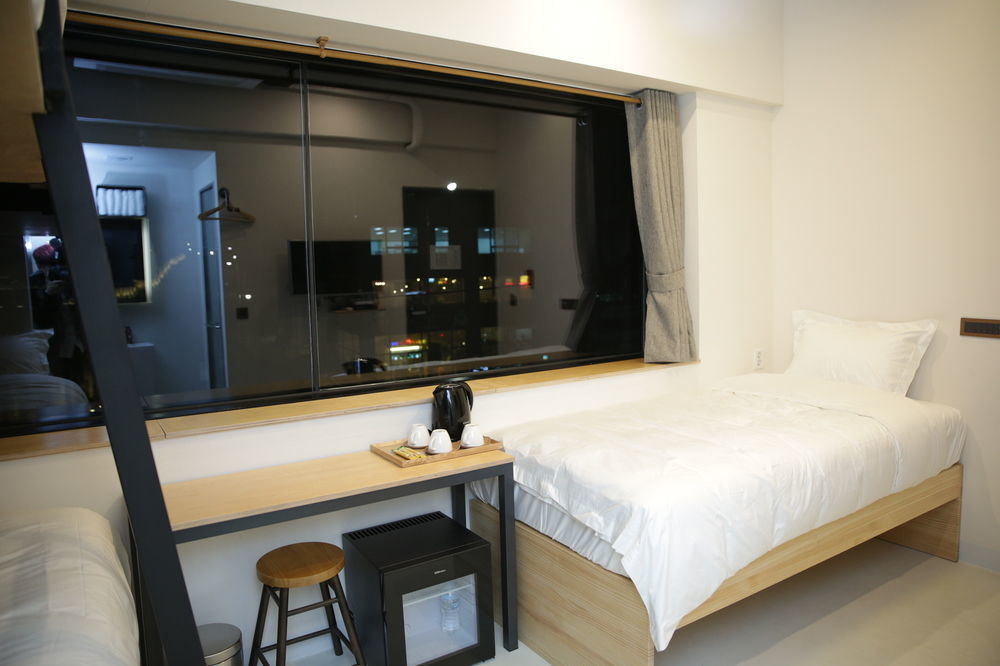 96bun;z Travellers Seoul